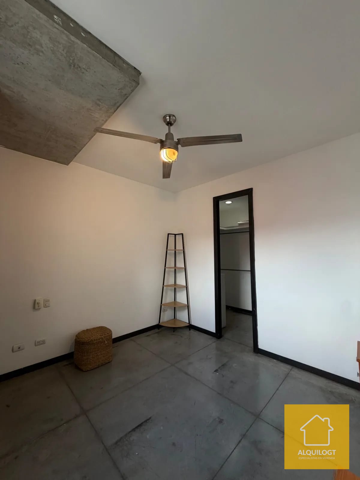 Apartamento Amueblado Zona 4 de 1 Hab AGT3101 — Apartamento en Alquiler en Zona 4, Guatemala, Ciudad — foto 4 de 5