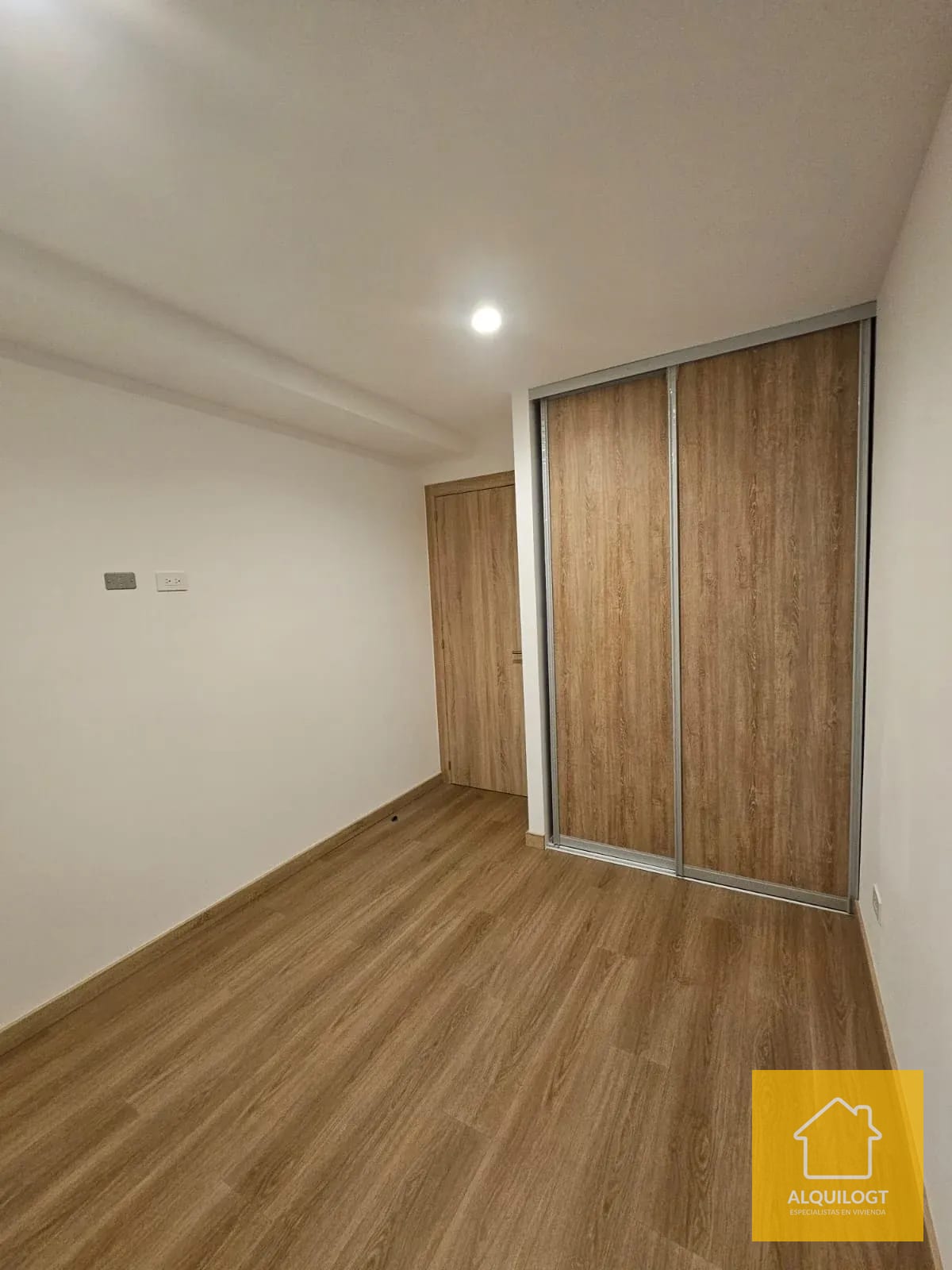 Apartamento Zona 4 de 1 Hab AGT3086 — Apartamento en Alquiler en Vivo Zona 4, Zona 4, Guatemala, Ciudad — foto 4 de 10