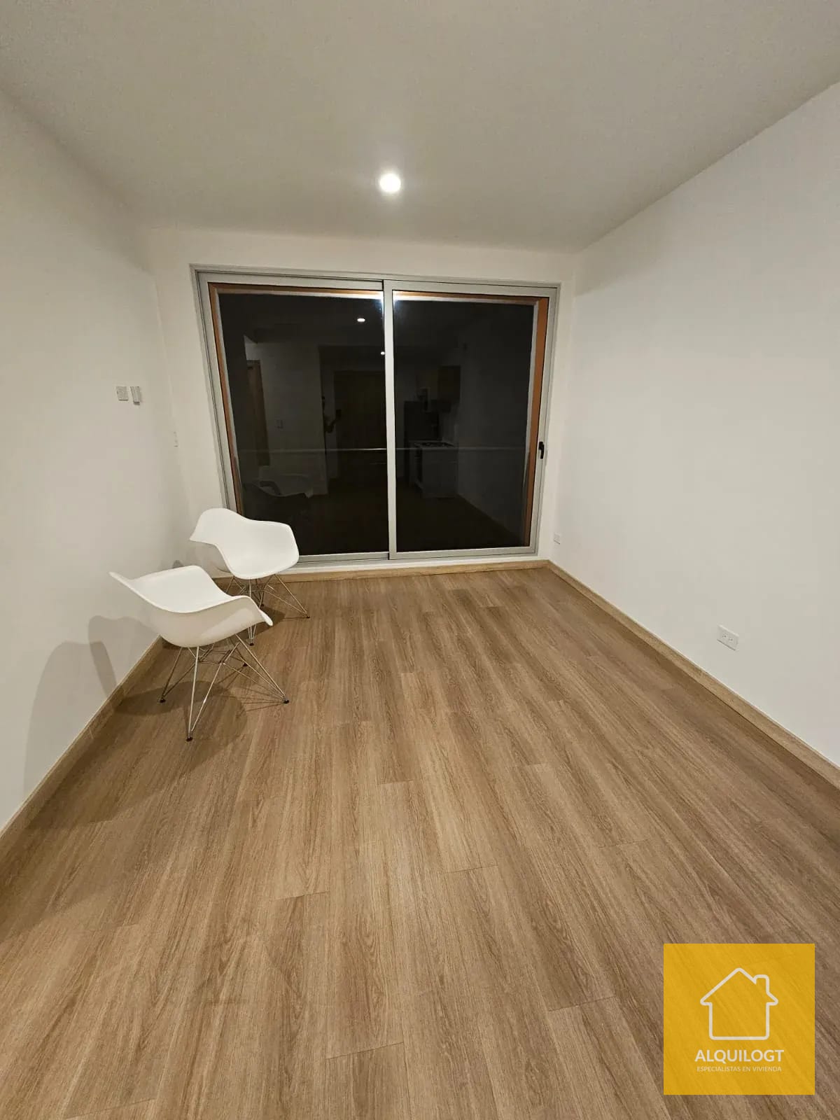 Apartamento Zona 4 de 1 Hab AGT3086 — Apartamento en Alquiler en Vivo Zona 4, Zona 4, Guatemala, Ciudad — foto 9 de 10