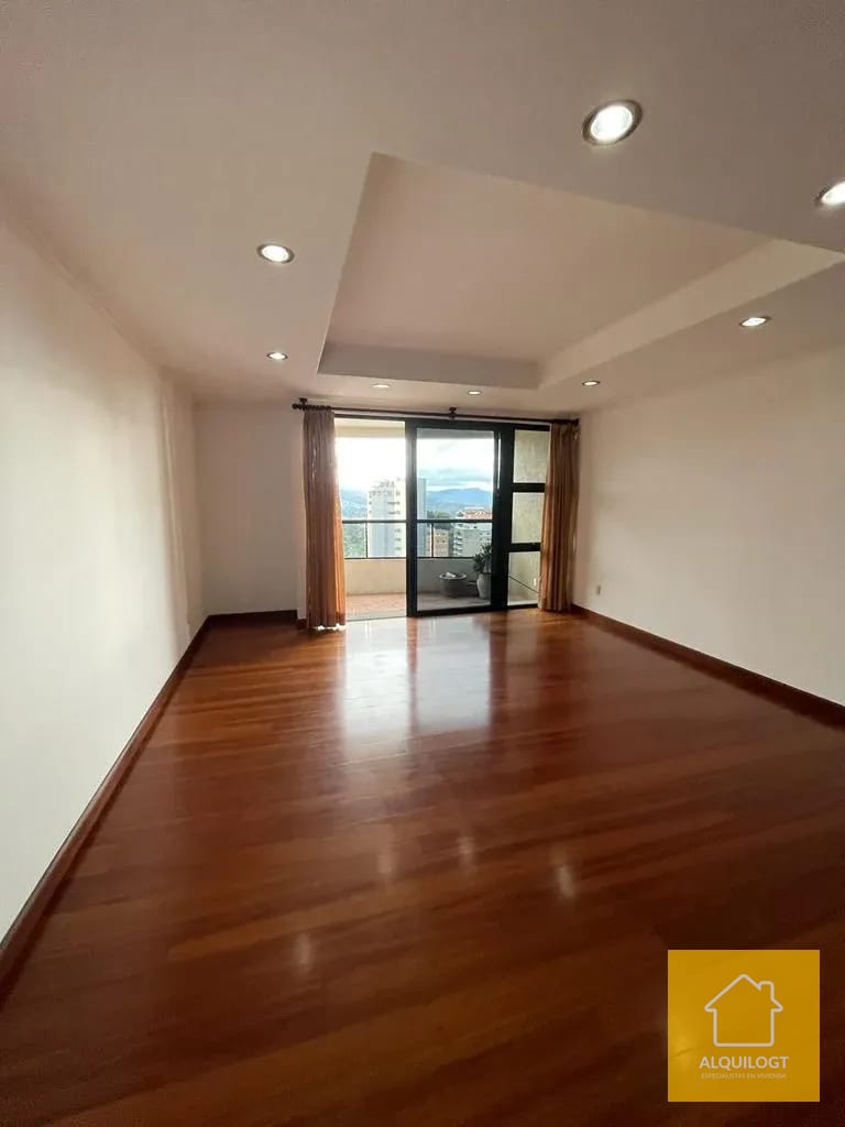 Apartamento en Bellagio zoan 14 — Apartamento en Alquiler en Zona 14, Guatemala, Ciudad — foto 12 de 13