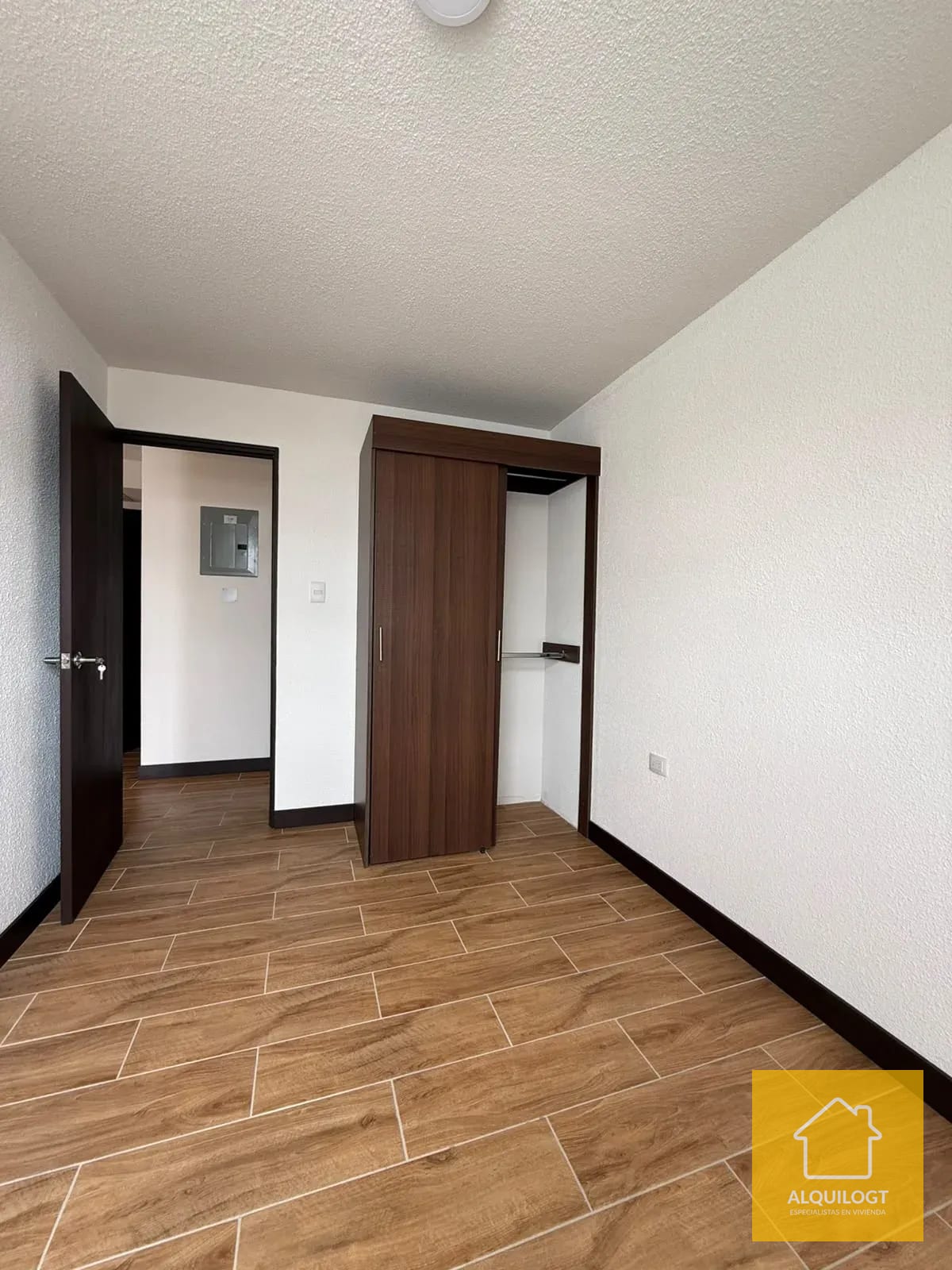 Apartamento Frente al Cerrito del Carmen Zona 1 Vecindario Salome — Apartamento en Alquiler en El Centro, Zona 1, Guatemala, Ciudad — foto 5 de 11