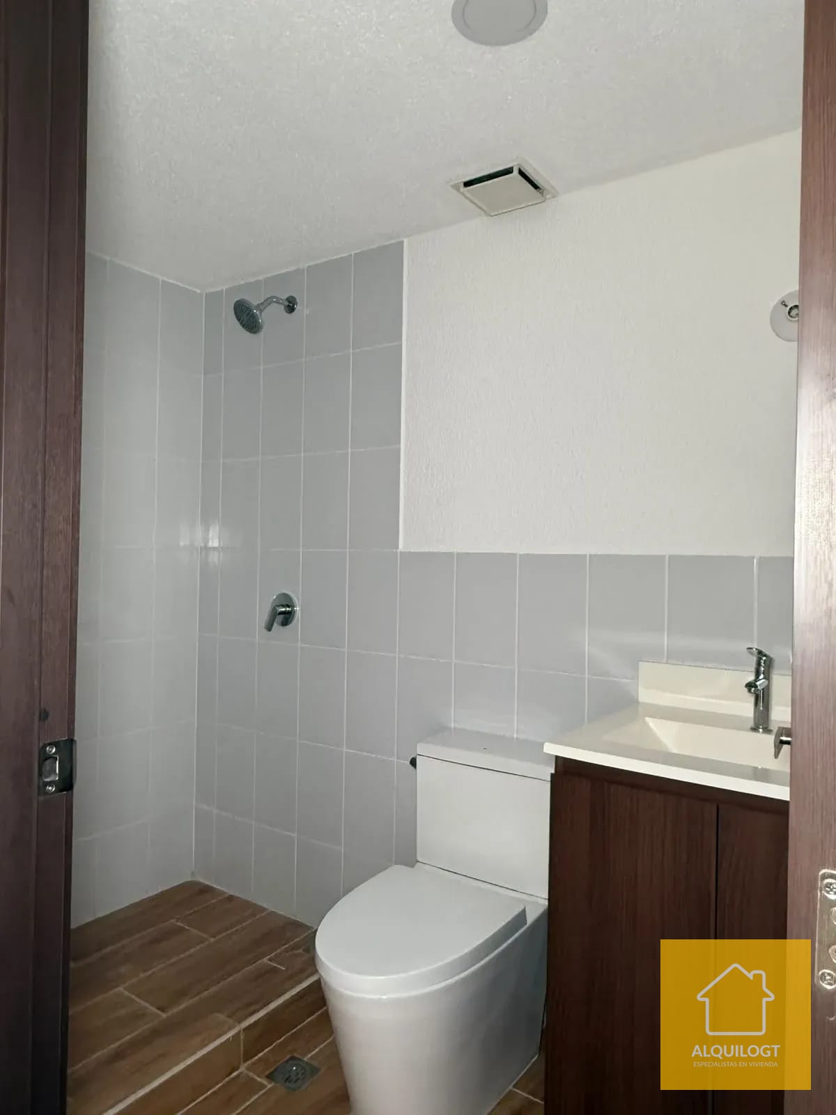 Apartamento Frente al Cerrito del Carmen Zona 1 Vecindario Salome — Apartamento en Alquiler en El Centro, Zona 1, Guatemala, Ciudad — foto 9 de 11