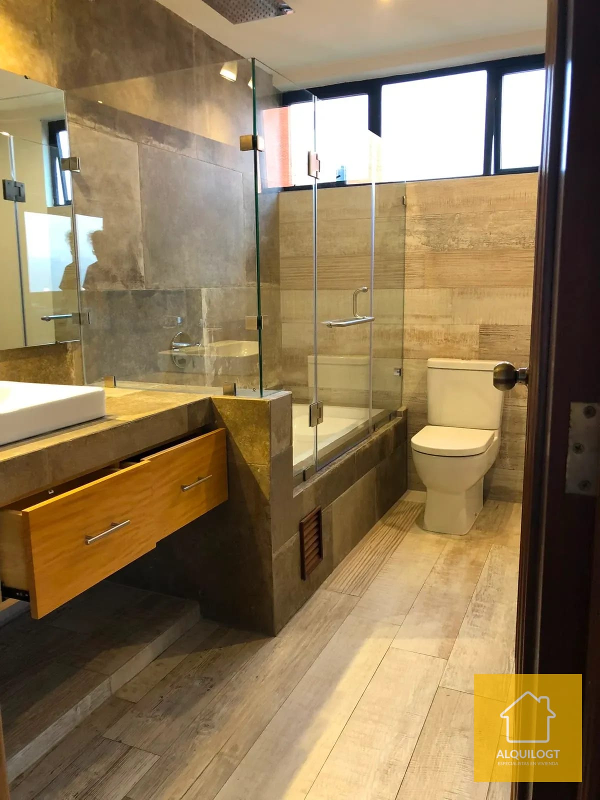 Apartamento Amueblado Premiere Club Zona 14 Avenida las Americas — Apartamento en Alquiler en Premier Las Américas, Zona 14, Guatemala, Ciudad — foto 12 de 15