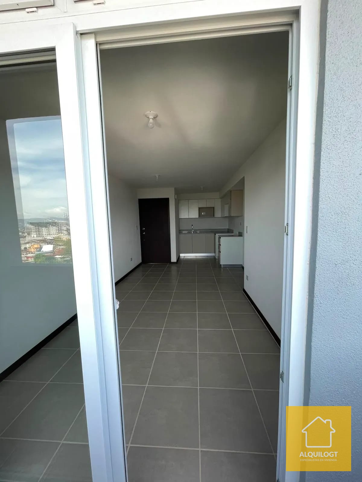 Apto de 3 Habitaciones Excelente Ubicacion en la Roosevelt — Apartamento en Alquiler en Akari, Zona 2 Mixco, Guatemala, Ciudad — foto 16 de 16
