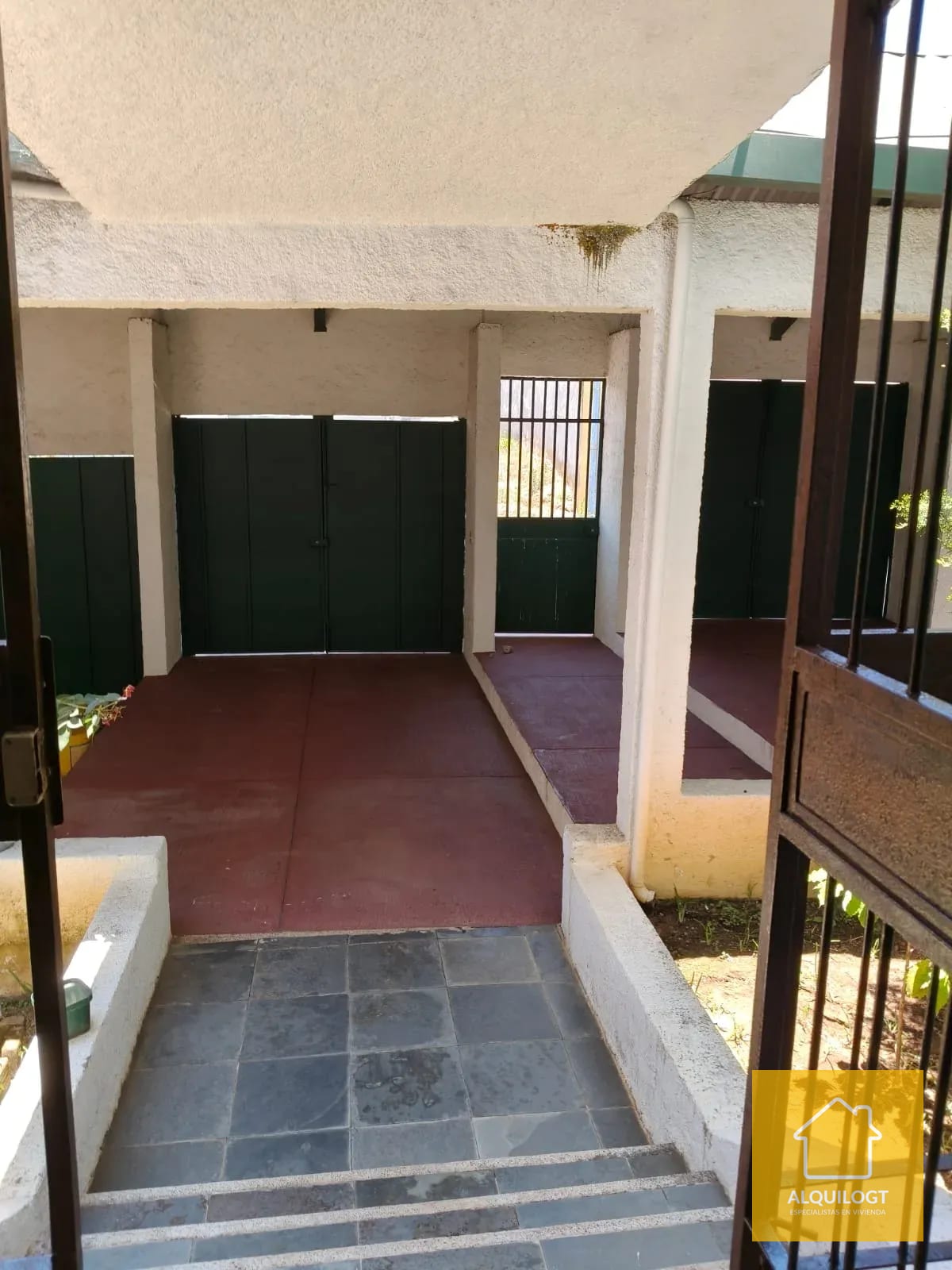 Apto de Segundo Nivel Excelente Ubicacion en San Cristobal — Apartamento en Alquiler en Vista al Valle, Zona 8 Mixco, Guatemala, Ciudad — foto 12 de 16