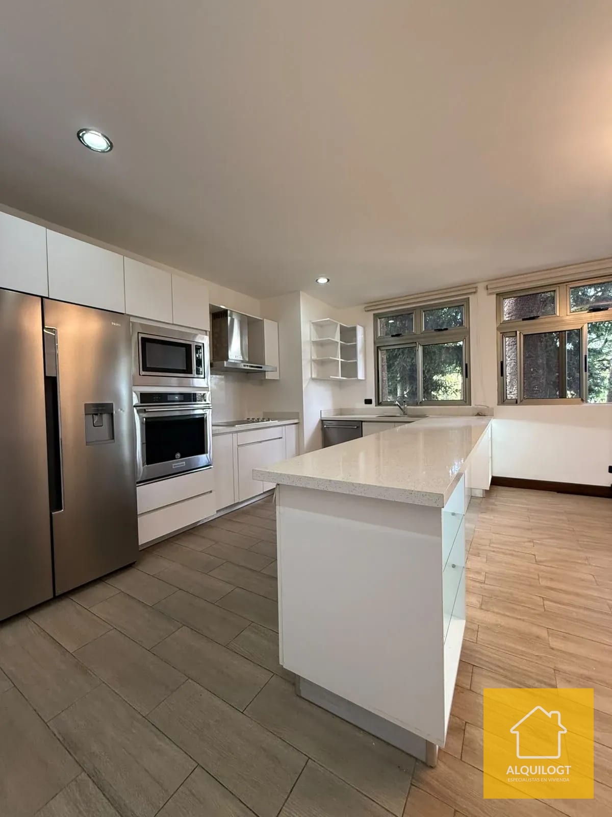 Amplio Apartamento de Lujo en Torre Oakland — Apartamento en Alquiler en Oakland I, Zona 10, Guatemala, Ciudad — foto 17 de 17