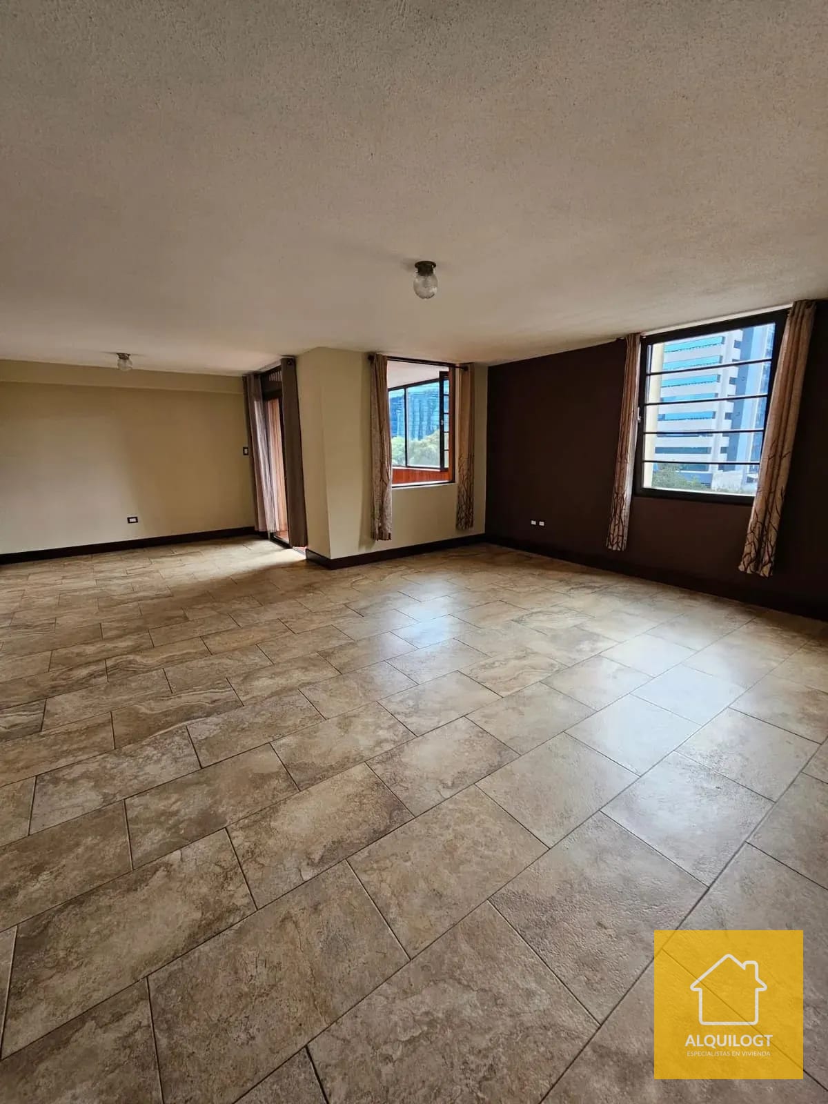 Apto en Edif Canamco a un Costado de Fontabella — Apartamento en Alquiler en Canamco, Zona 10, Guatemala, Ciudad — foto 10 de 13