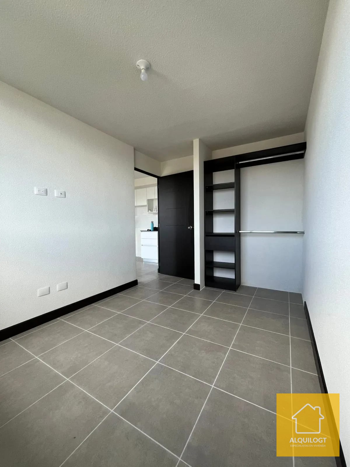 Apartamento Colonia Santa Rosa II Zona 12 Eficio Esenta — Apartamento en Alquiler en Esenta, Zona 12, Guatemala, Ciudad — foto 8 de 17