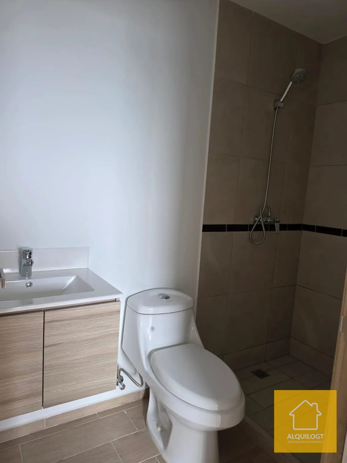 Apartamento Sobre la Petapa Acceso a Atanasio Tzul Andares Doce — Apartamento en Alquiler en Andares Doce, Zona 12, Guatemala, Ciudad — foto 8 de 16