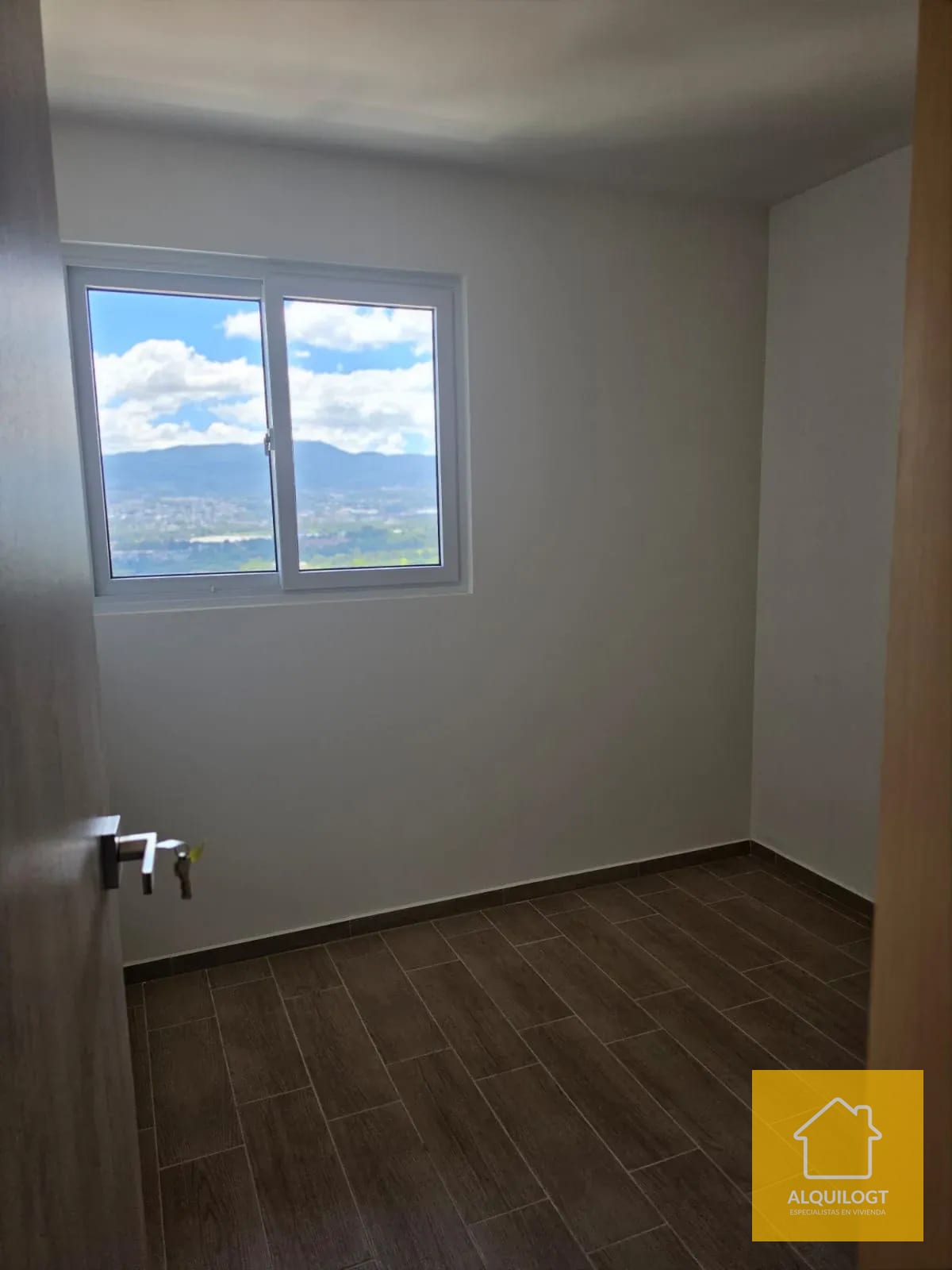 Apartamento Sobre la Petapa Acceso a Atanasio Tzul Andares Doce — Apartamento en Alquiler en Andares Doce, Zona 12, Guatemala, Ciudad — foto 9 de 16