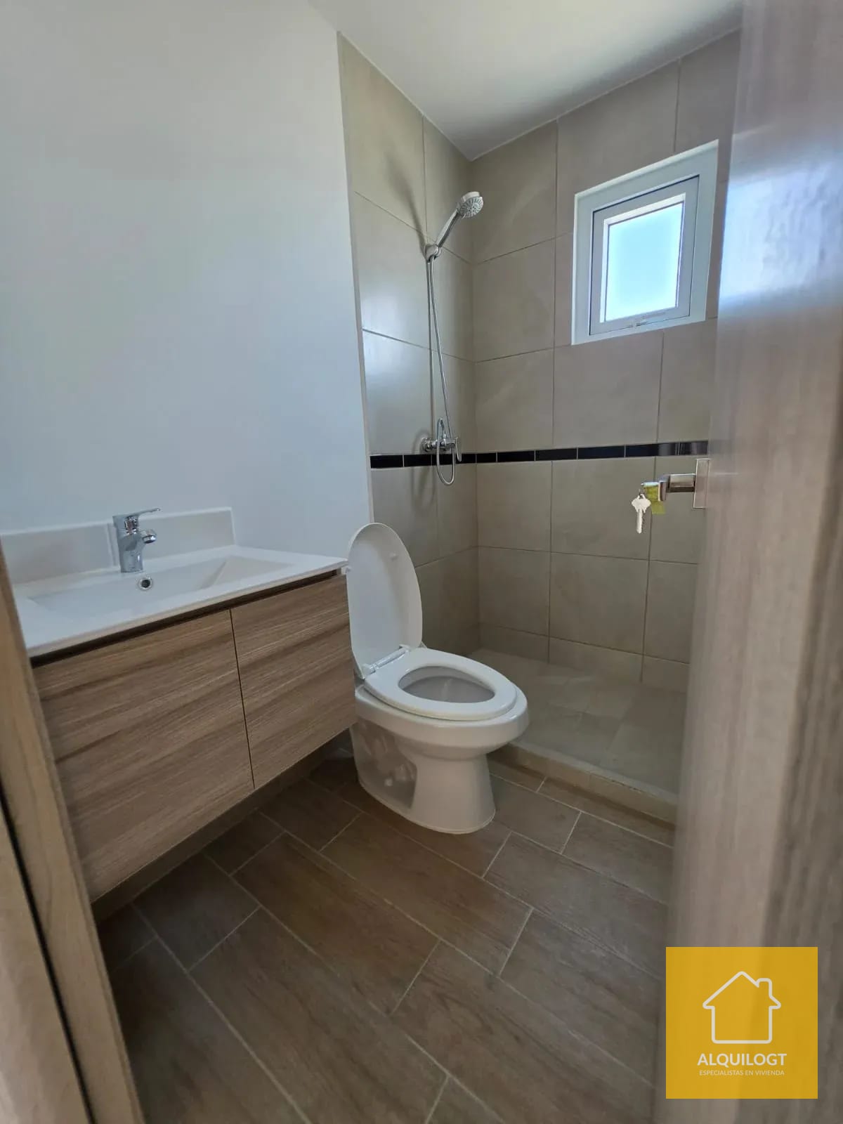 Apartamento Sobre la Petapa Acceso a Atanasio Tzul Andares Doce — Apartamento en Alquiler en Andares Doce, Zona 12, Guatemala, Ciudad — foto 16 de 16