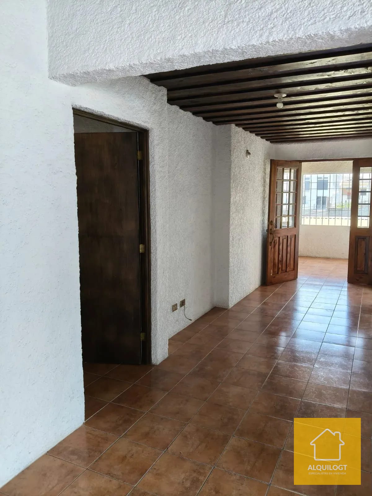 Amplio Apartamento en Segundo Nivel de Casa San Cristobal Mixco — Apartamento en Alquiler en Vista al Valle, Zona 8 Mixco, Guatemala, Ciudad — foto 11 de 17