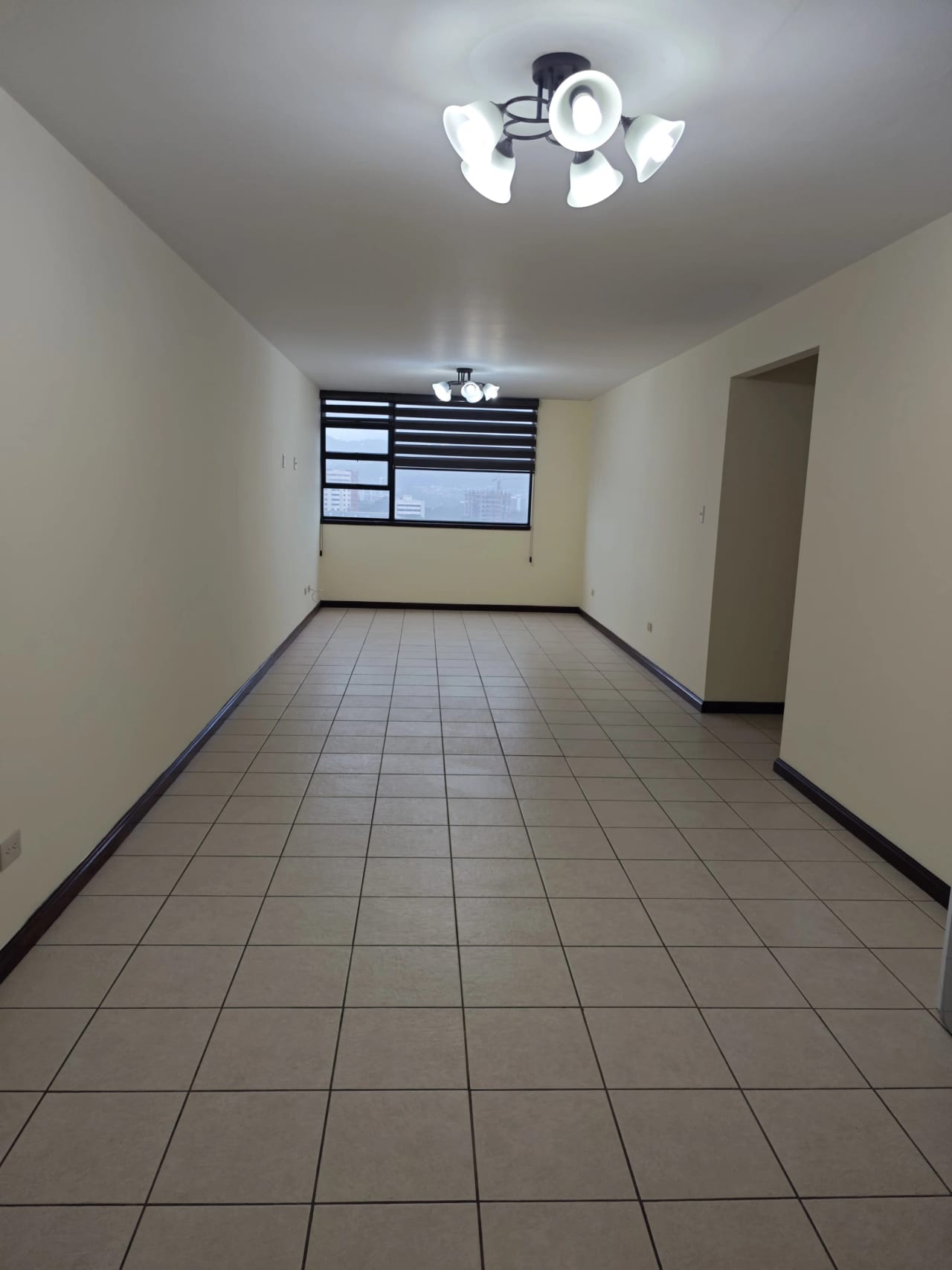 Apartamento en Santorini américas, excelente ubicación — Apartamento en Alquiler en Zona 14, Guatemala, Ciudad — foto 2 de 14