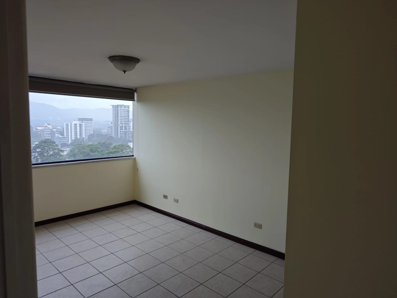 Apartamento en Santorini américas, excelente ubicación — Apartamento en Alquiler en Zona 14, Guatemala, Ciudad — foto 1 de 14