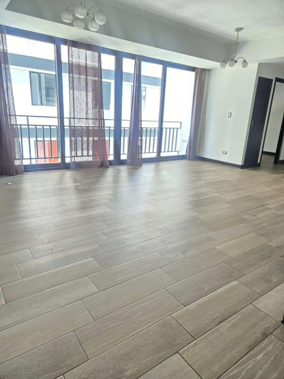 Apartamento en Edificio Tres15 zona 13 — Apartamento en Alquiler en Zona 14, Guatemala, Ciudad — foto 1 de 10