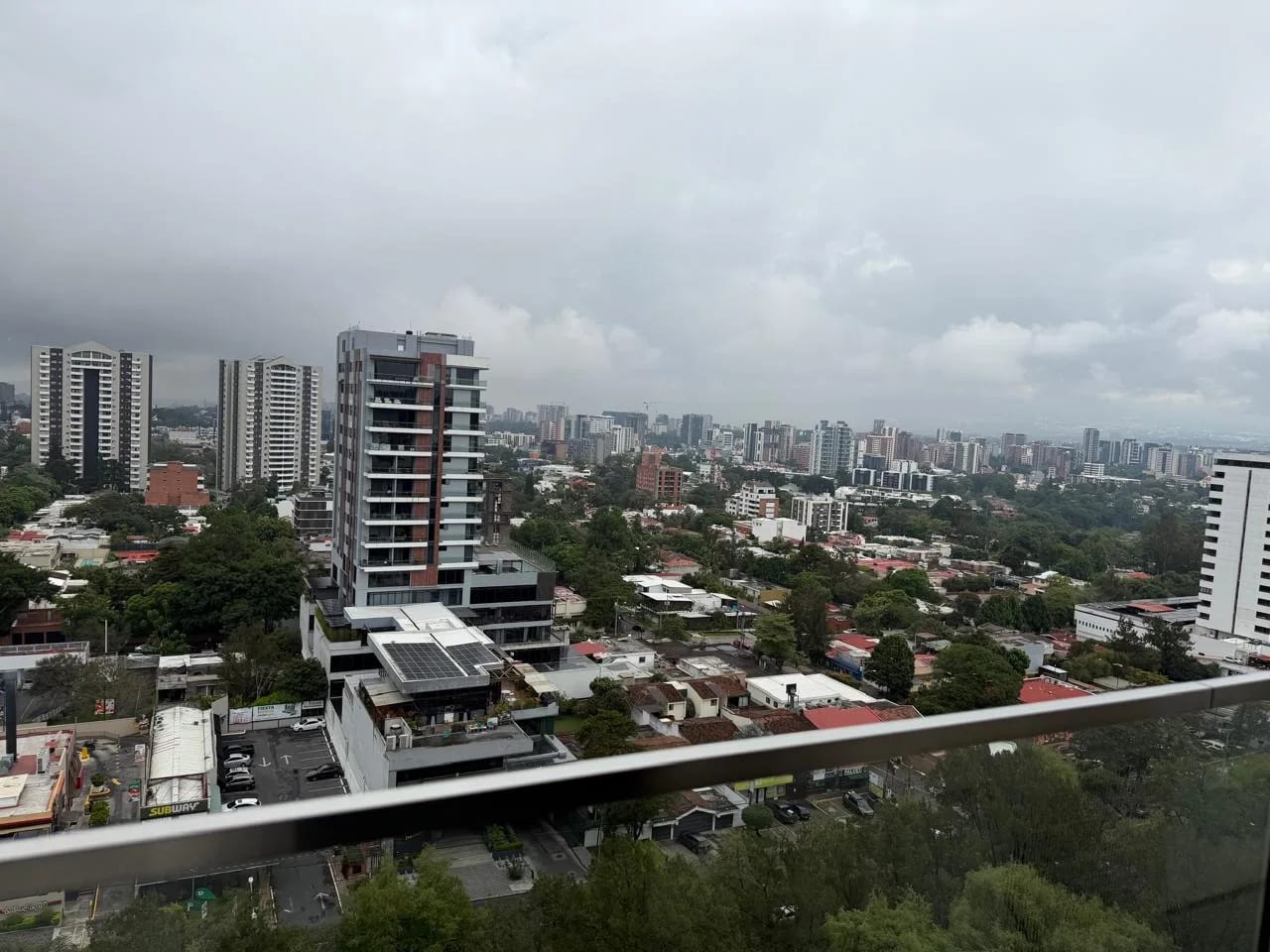 Alquilo Apartamento en Gaura — Apartamento en Alquiler en Zona 15, Guatemala, Ciudad — foto 8 de 9