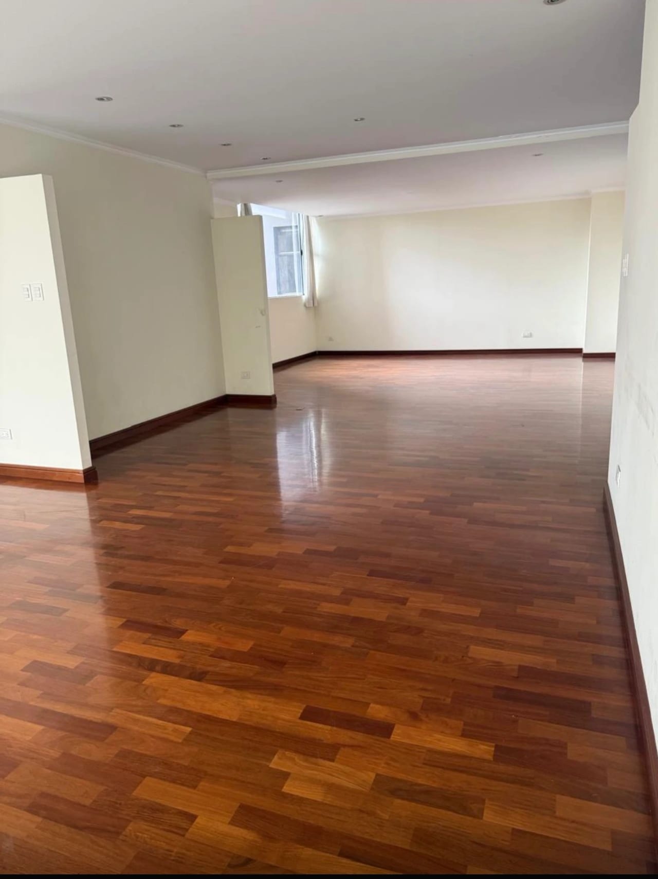 Vivir con Estilo con Confort — Apartamento en Alquiler en Quinta Bella, Zona 14, Guatemala, Ciudad — foto 4 de 4