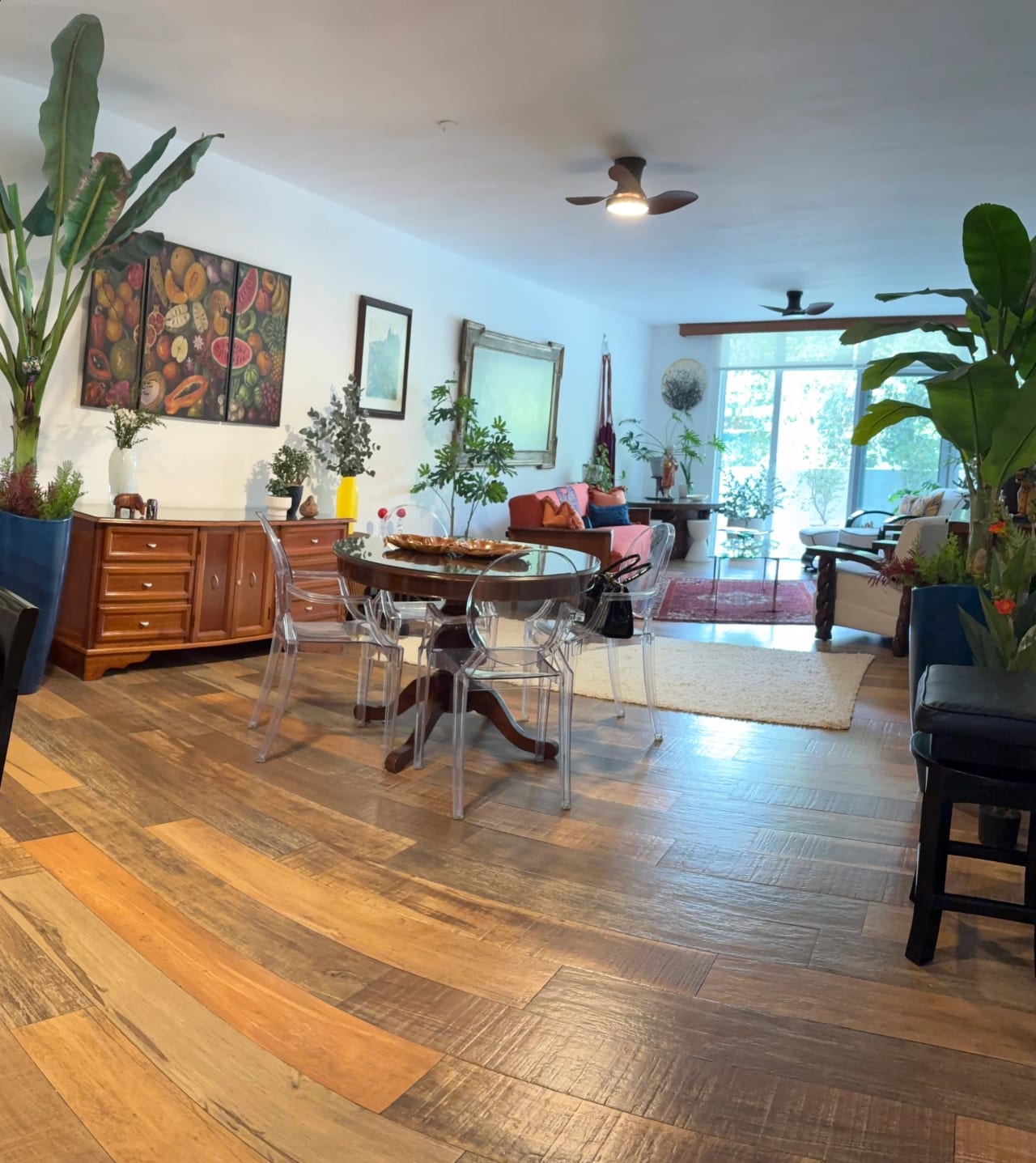 Espectacular Villa Real, Amueblado — Apartamento en Alquiler en Villareal, Zona 10, Guatemala, Ciudad — foto 1 de 5
