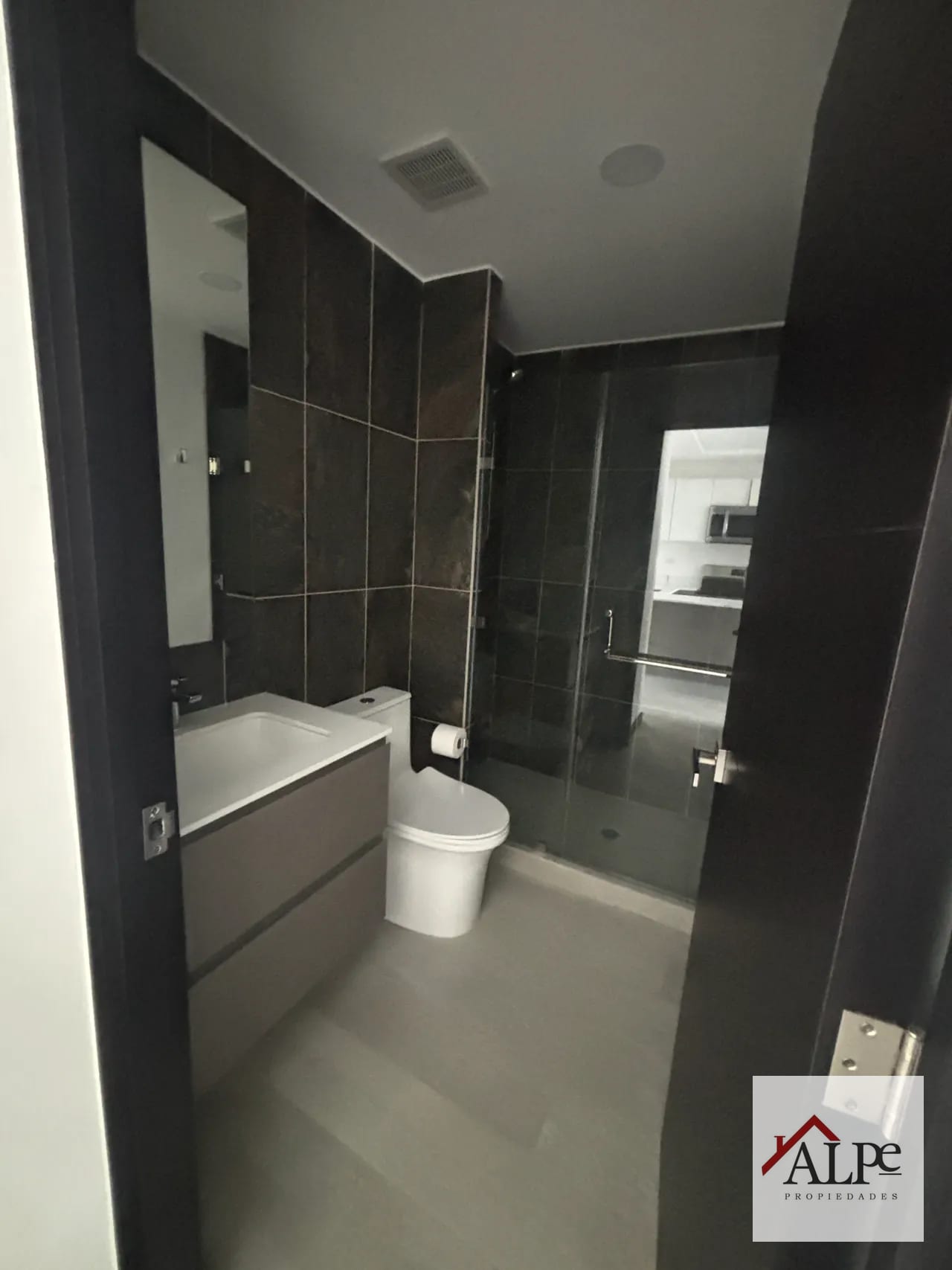 Apartamento Nivel Alto con Vista Garantizada y Acabados Top — Apartamento en Alquiler en Verdú, Zona 13, Guatemala, Ciudad — foto 5 de 14