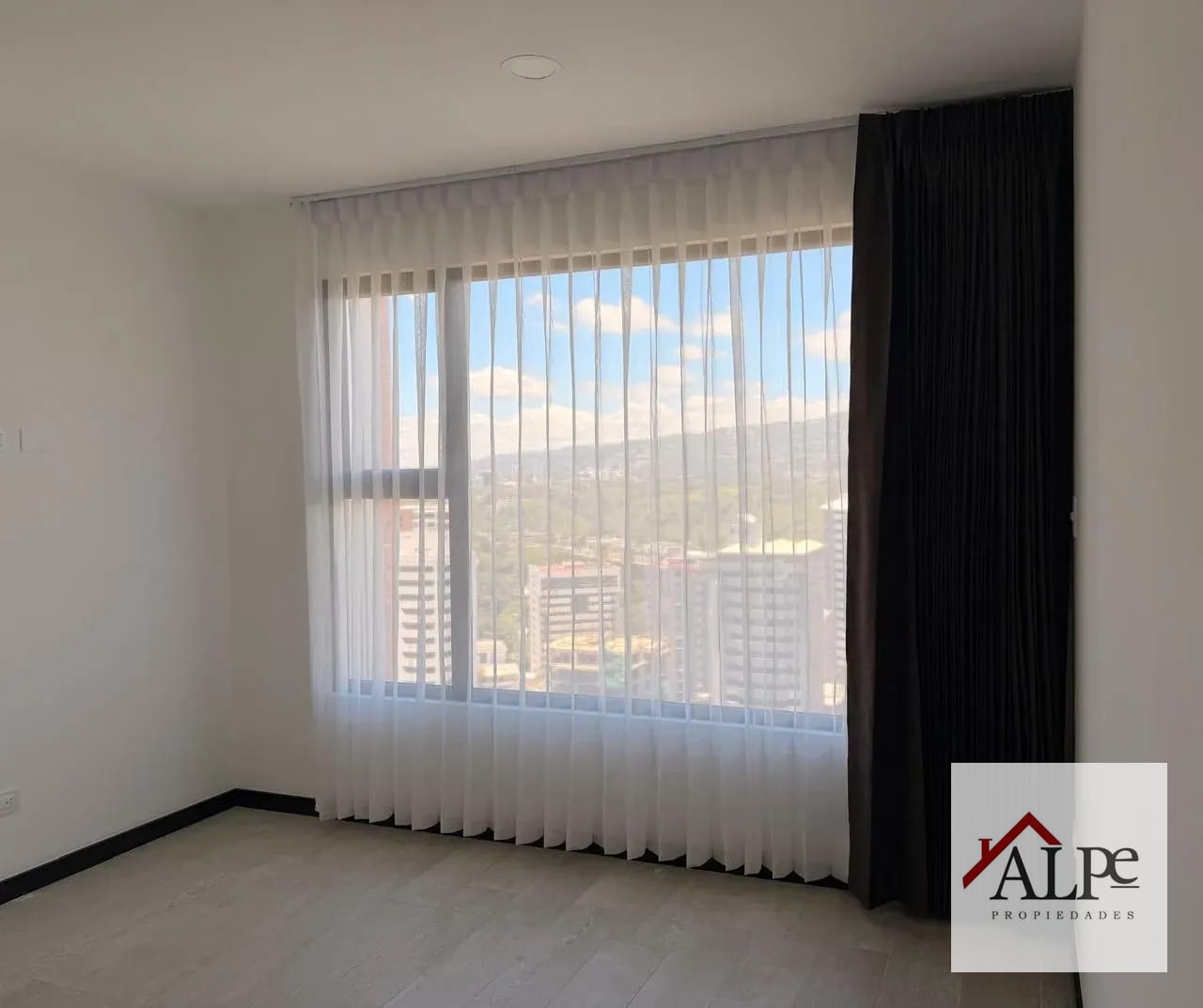 Apartamento Nivel Alto con Vista Garantizada y Acabados Top — Apartamento en Alquiler en Verdú, Zona 13, Guatemala, Ciudad — foto 4 de 15