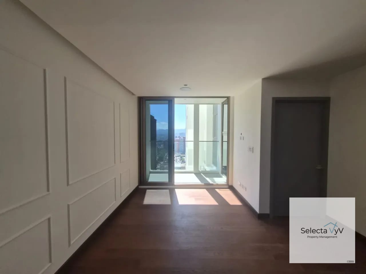 Apartamento Atarah zona 10 — Apartamento en Alquiler en Zona 10, Guatemala, Ciudad — foto 1 de 16