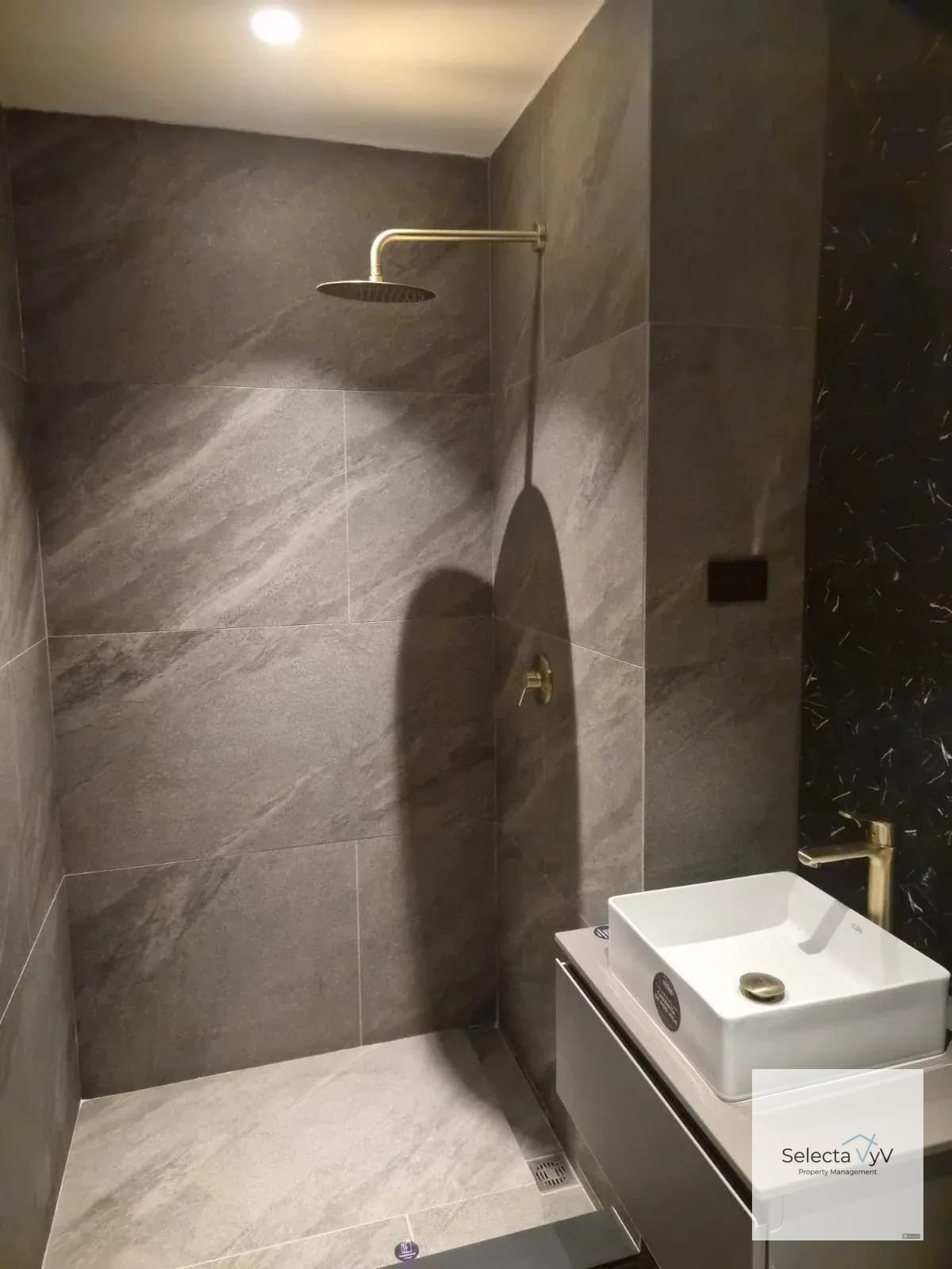 Apartamento Atarah zona 10 — Apartamento en Alquiler en Zona 10, Guatemala, Ciudad — foto 3 de 16