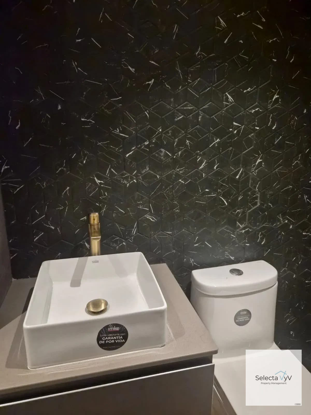 Apartamento Atarah zona 10 — Apartamento en Alquiler en Zona 10, Guatemala, Ciudad — foto 2 de 16