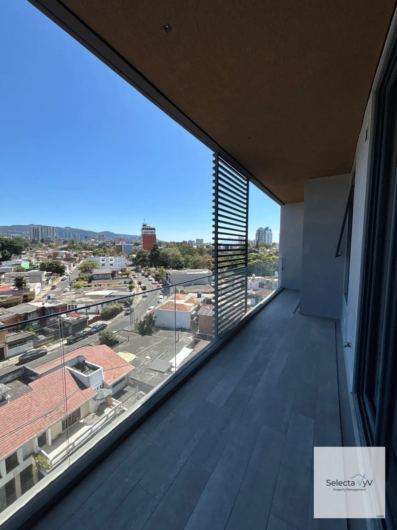 Apartamento edificio Trivá zona 15 — Apartamento en Alquiler en Zona 15, Guatemala, Ciudad — foto 14 de 15