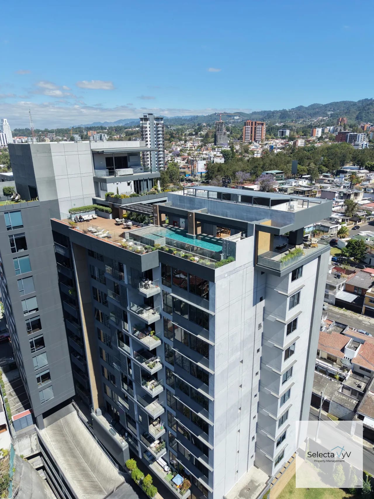 Apartamento edificio Trivá zona 15 — Apartamento en Alquiler en Zona 15, Guatemala, Ciudad — foto 2 de 15