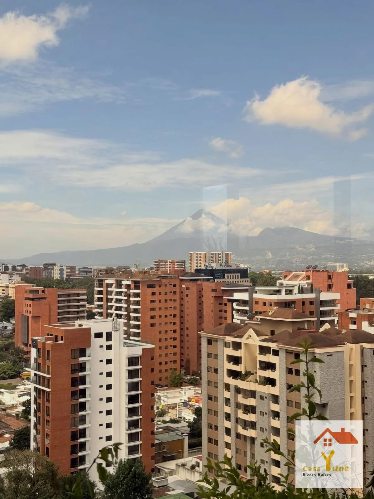 APARTAMENTO EN ALQUILER AMUEBLADO ZONA 10 NUEVO A ESTRENAR — Apartamento en Alquiler en Niko 10, Zona 10, Guatemala, Ciudad — foto 2 de 12