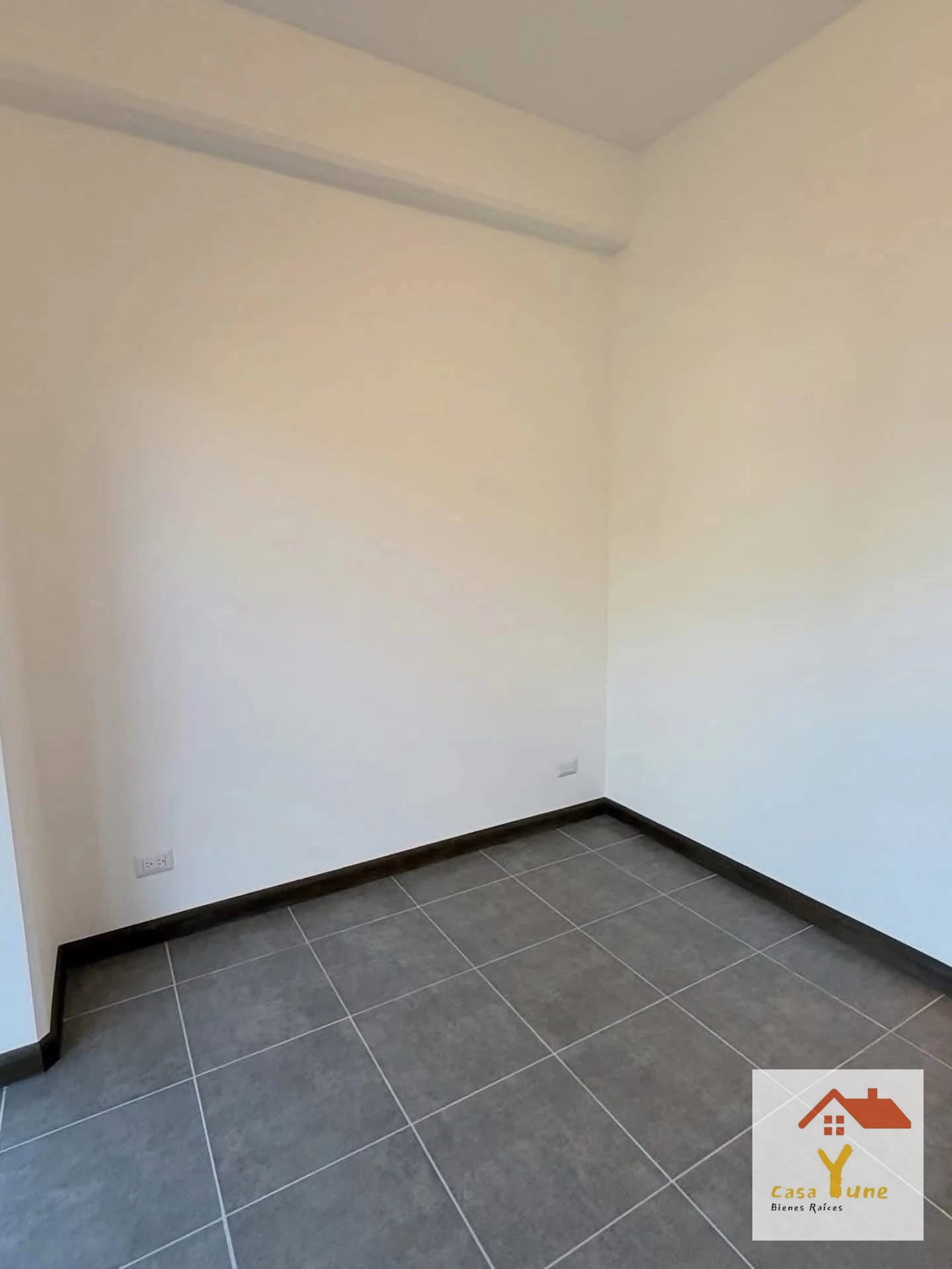 APARTAMENTO EN ALQUILER ZONA 15 VISTA HERMOSA 1 — Apartamento en Alquiler en Quince Esquina, Zona 15, Guatemala, Ciudad — foto 4 de 12