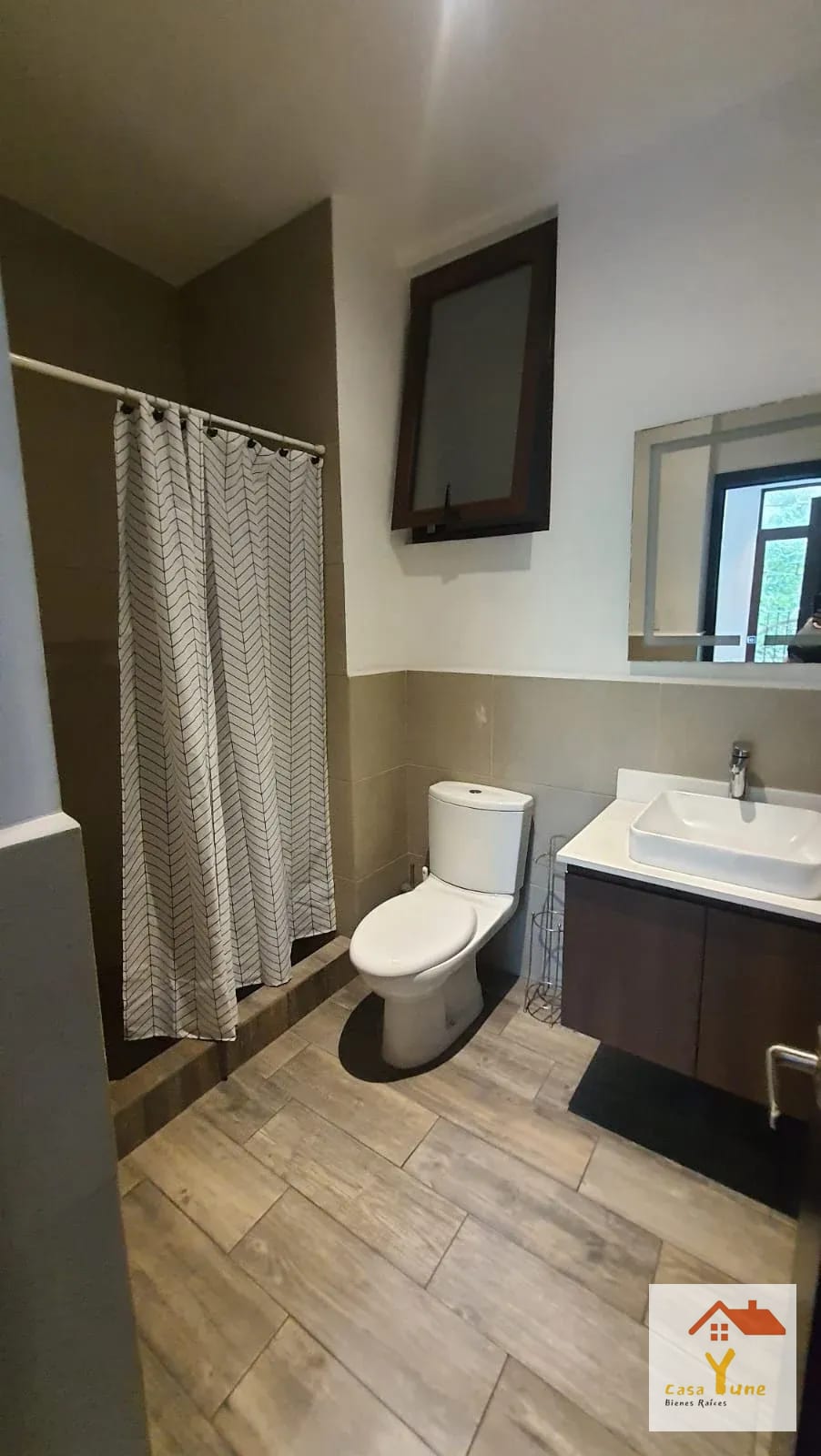 Apartamento en alquiler Lirios Cayala zona 16 amueblado — Apartamento en Alquiler en Lirios de Cayalá I, Zona 16, Guatemala, Ciudad — foto 8 de 10
