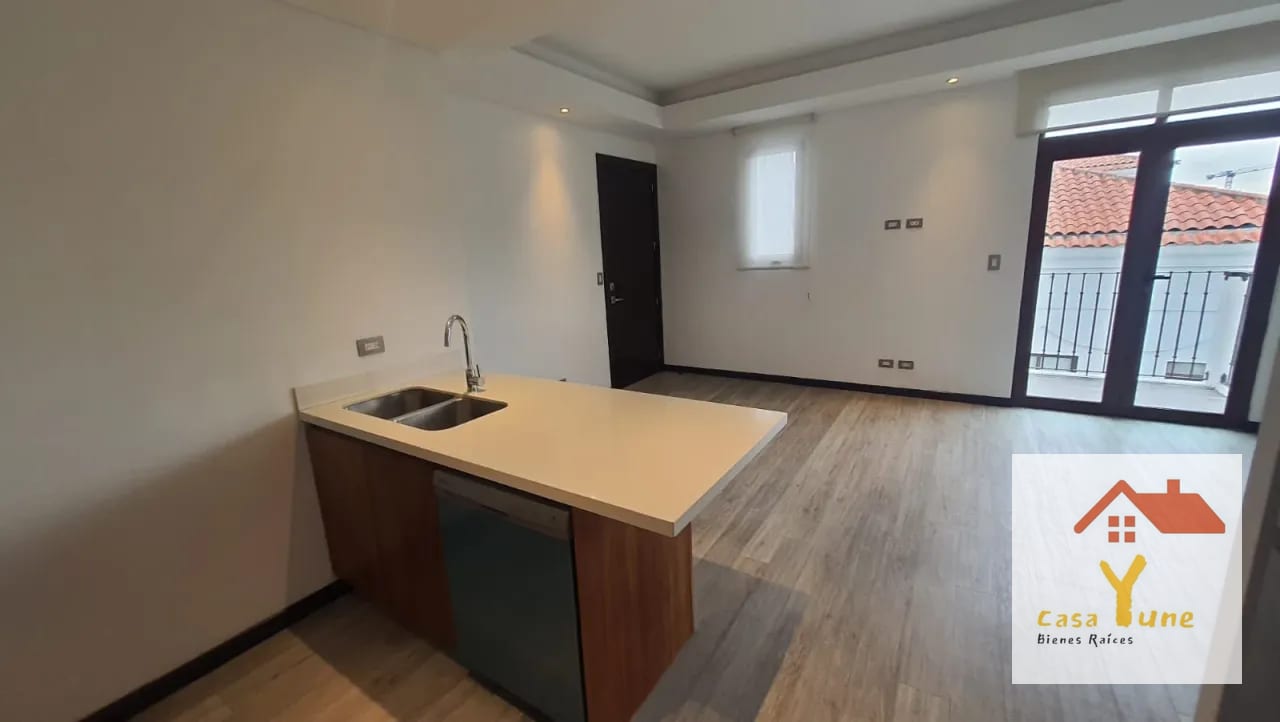 APARTAMENTO EN ALQUILER LIRIOS CAYALA ZONA 16 — Apartamento en Alquiler en Lirios de Cayalá I, Zona 16, Guatemala, Ciudad — foto 8 de 14