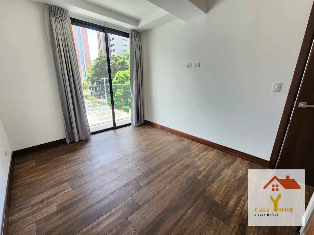 Apartamento en alquiler zona 14 Sector exclusivo — Apartamento en Alquiler en Casa Roble, Zona 14, Guatemala, Ciudad — foto 8 de 14