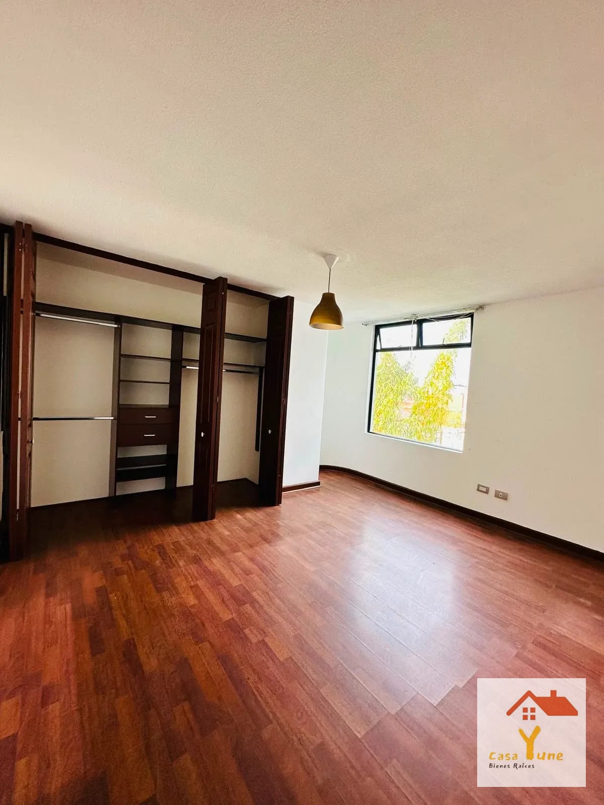 Apartamento en quiler zona 10 Diagonal 6 amplio cuarto de servicio — Apartamento en Alquiler en Zona 10, Guatemala, Ciudad — foto 8 de 12