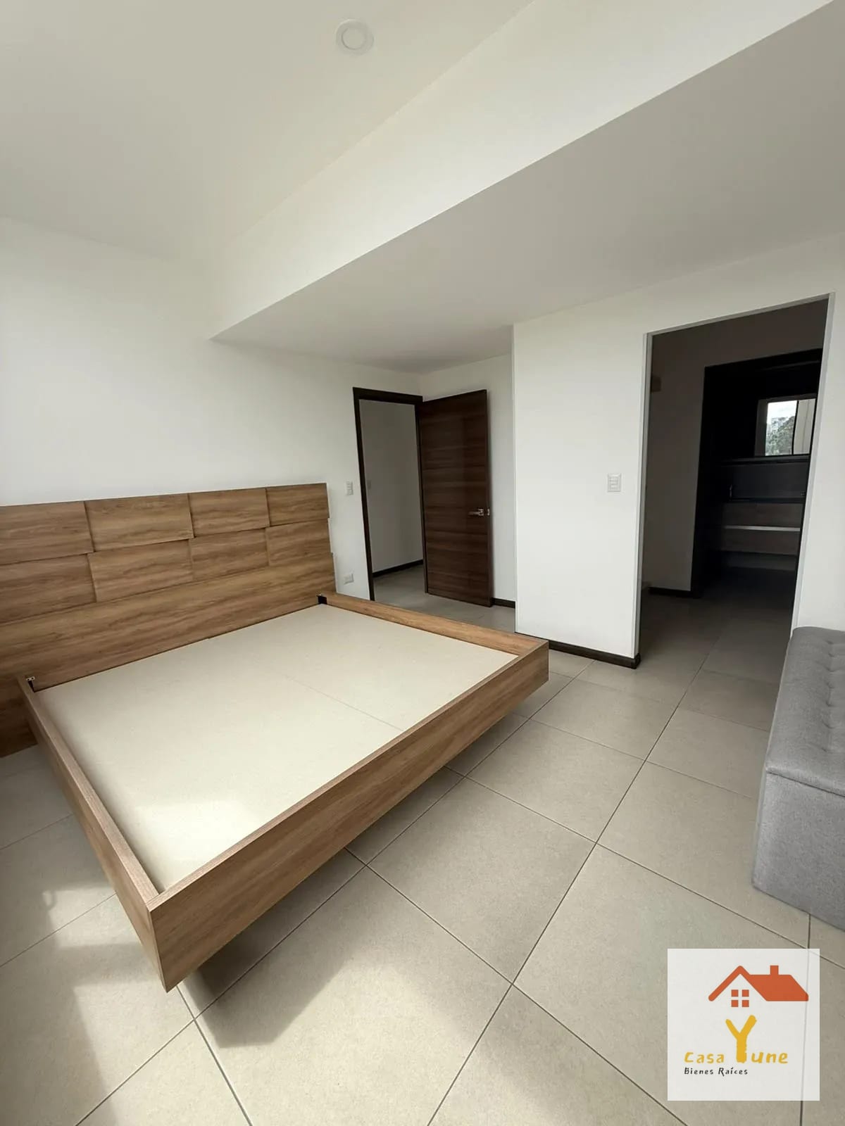 APARTAMENTO EN VENTA ZONA 10 MIRA semi amueblado — Apartamento en Venta en Mira, Zona 10, Guatemala, Ciudad — foto 4 de 14