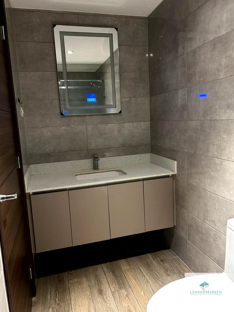 ALQUILER APARTAMENTO AMUEBLADO Y EQUIPADO EN EDIFICIO PARQUE 15 — Apartamento en Alquiler en Parque 15, Zona 15, Guatemala, Ciudad — foto 4 de 10