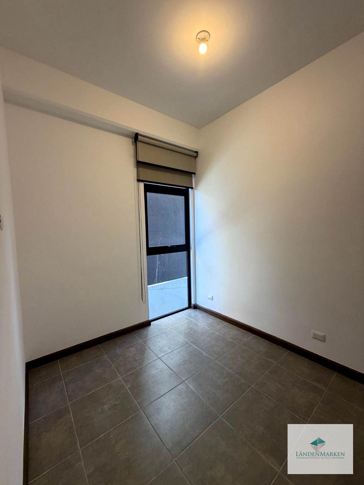 APARTAMENTO PARA ESTRENAR EN RENTA EDIFICIO ZONA 15 VISTA HERMOSA 1 — Apartamento en Alquiler en Quince Esquina, Zona 15, Guatemala, Ciudad — foto 3 de 9