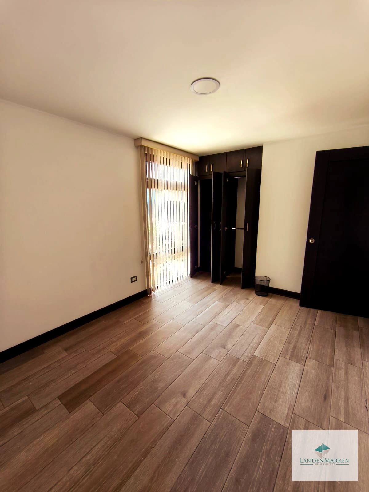 AMPLIO APARTAMENTO EN ZONA 13 — Apartamento en Alquiler en Tres15, Zona 13, Guatemala, Ciudad — foto 3 de 9