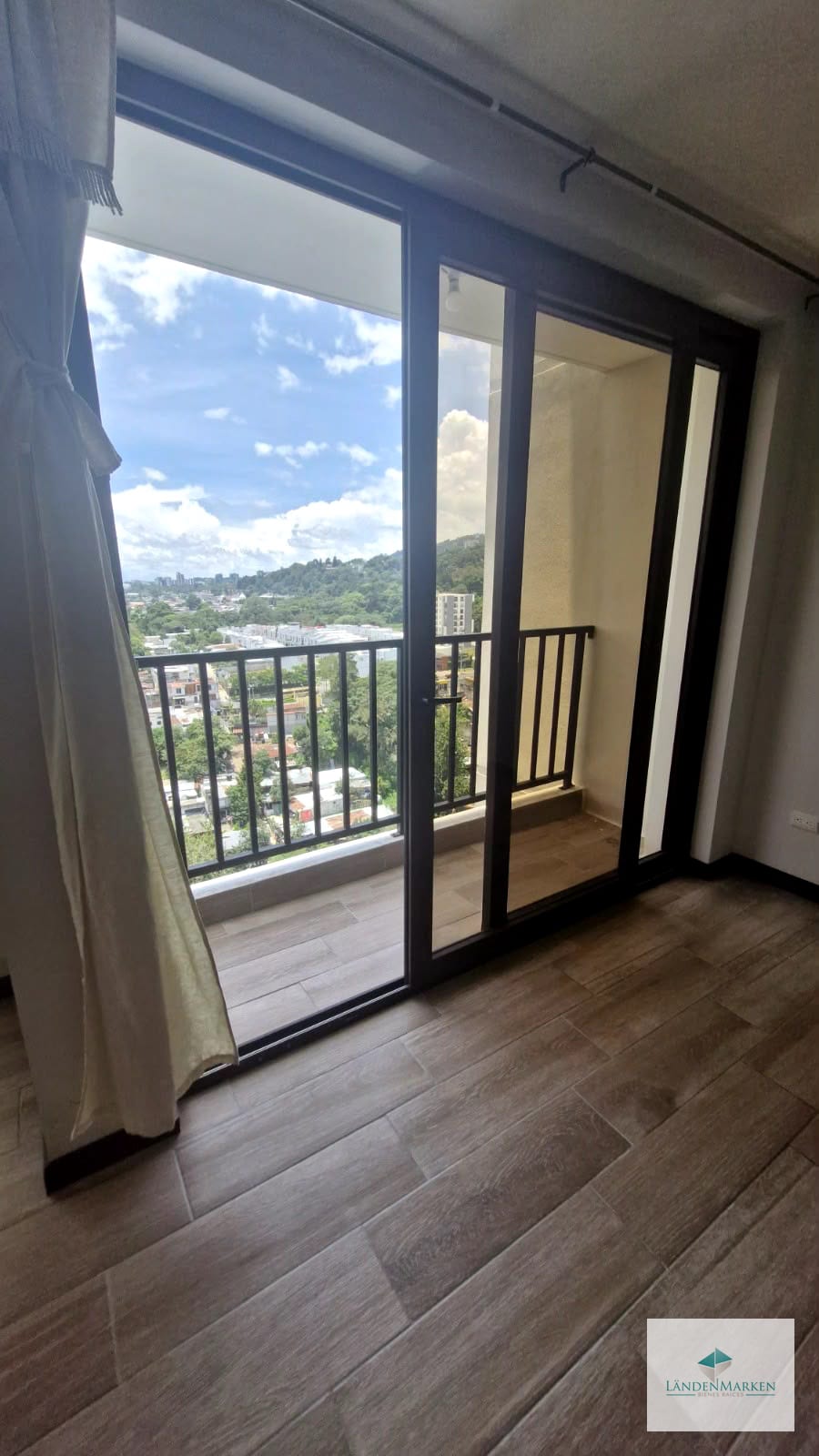 Amplio Apartamento en Villas Granada Premium 2 Santa Catarina Pinula — Apartamento en Alquiler en Villas Granada Premier 2, Santa Catarina Pinula, Guatemala, Ciudad — foto 3 de 10