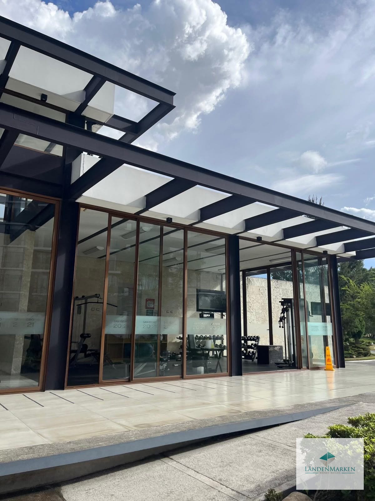 Renta de Moderno Apartamento en Zona 16 San Isidro 2021 — Apartamento en Alquiler en San Isidro 20/21, Zona 16, Guatemala, Ciudad — foto 2 de 16