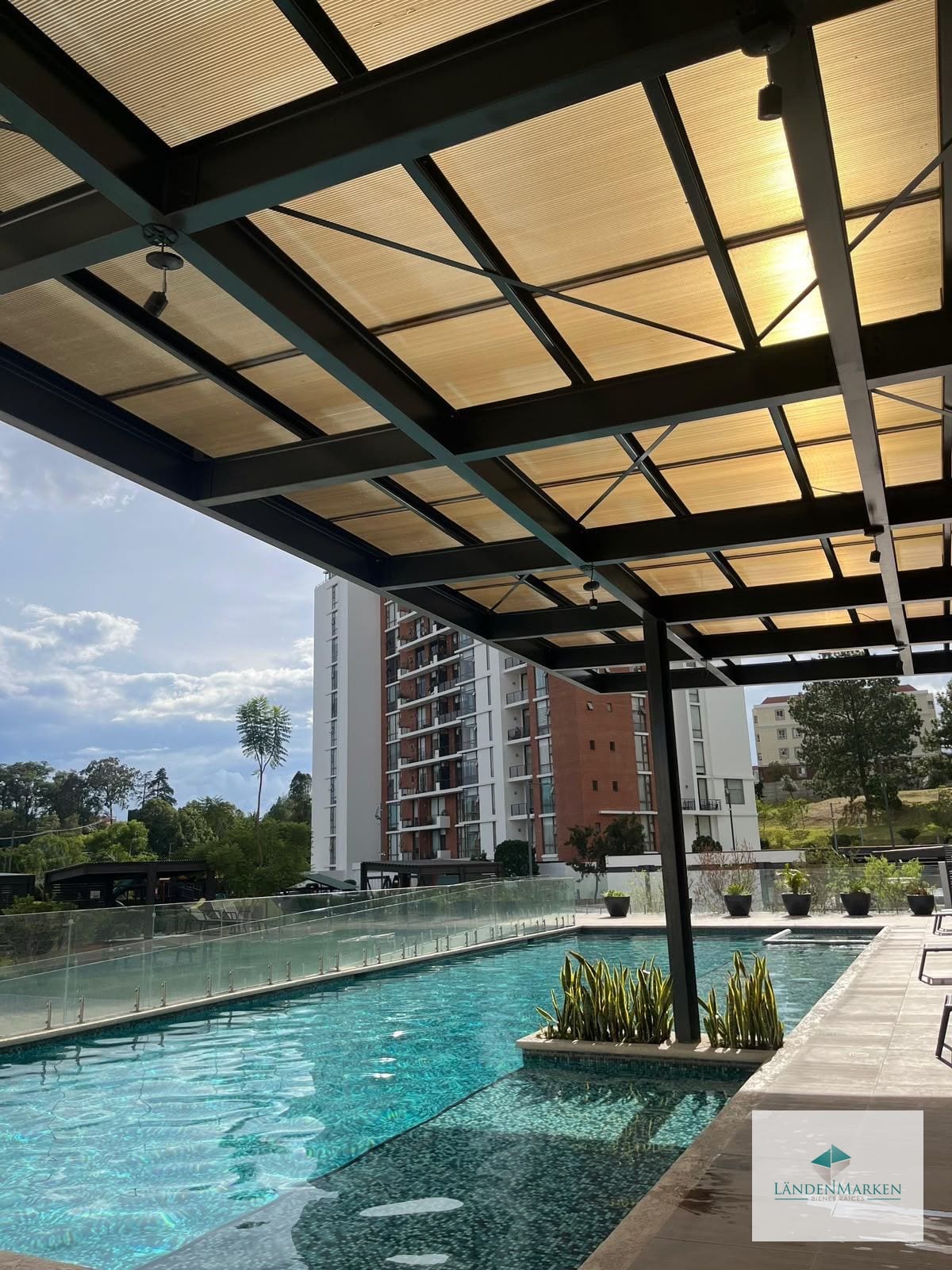 Renta de Moderno Apartamento en Zona 16 San Isidro 2021 — Apartamento en Alquiler en San Isidro 20/21, Zona 16, Guatemala, Ciudad — foto 3 de 16