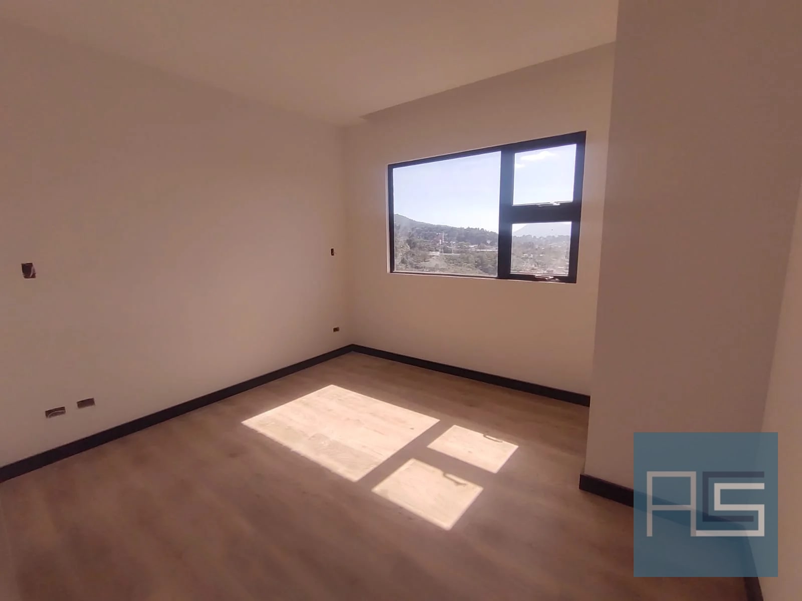 Moderno Apto en Renta, nivel alto, para estrenar de 3 habitaciones con habitación de servicio, VHII zona 15 — Apartamento en Alquiler en Arles, Zona 15, Guatemala, Ciudad — foto 4 de 15