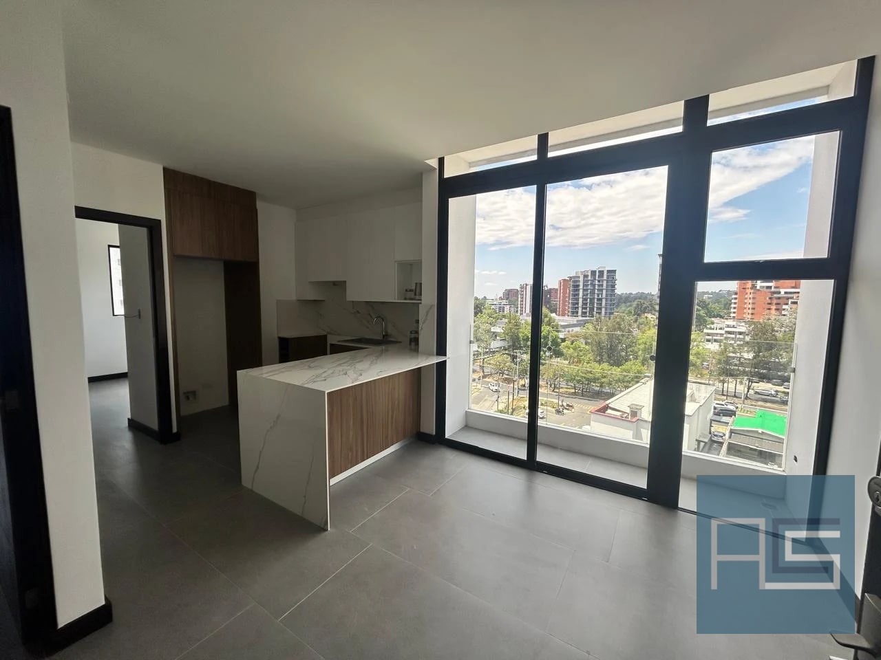 Moderno apartamento en Alquiler para estrenar en Vista Hermosa II Zona 15 — Apartamento en Alquiler en Arles, Zona 15, Guatemala, Ciudad — foto 1 de 14