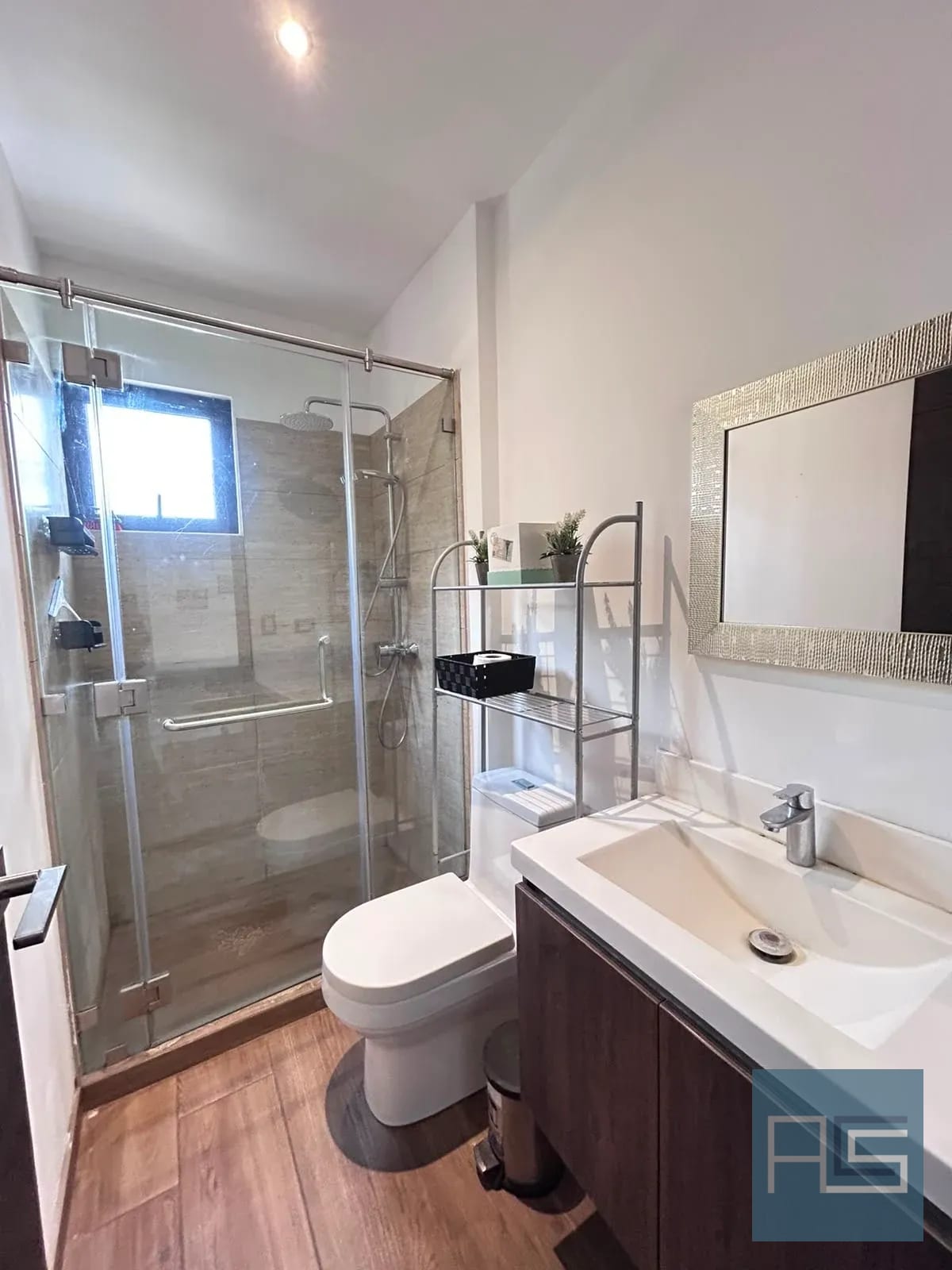 VENTA DE APARTAMENTO 1 HABiTACIÓN, AMUEBLADO EN VENTA EN ZONA 10 — Apartamento en Venta en Zona 10, Guatemala, Ciudad — foto 5 de 16