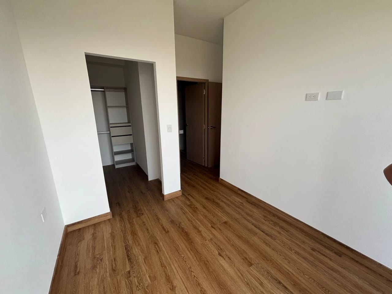 Apartamento en Renta en Vertical el Zapote, Zona 2, Guatemala — Apartamento en Alquiler en El Zapote, Zona 2, Guatemala, Ciudad — foto 6 de 13