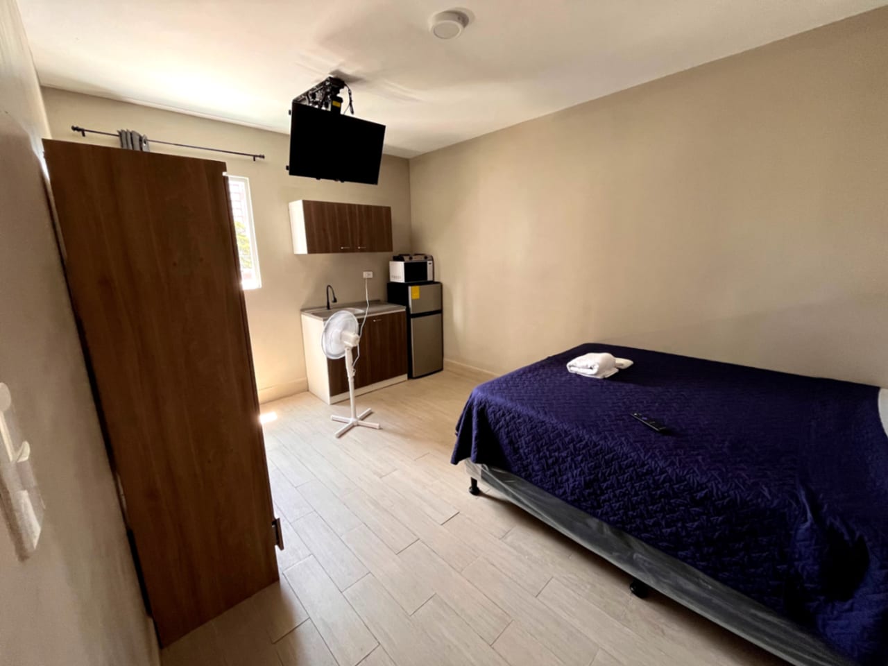 Apartamento amueblado tipo Studio en Renta Villa Sicilia — Apartamento en Alquiler en Zona 10, Guatemala, Ciudad — foto 1 de 9