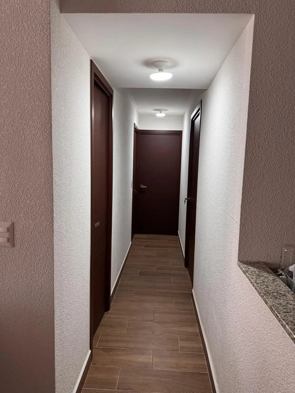 RENTA DE APARTAMENTO AMUEBLADO EN EDIFICIO SENDEROS, ZONA 16 — Apartamento en Alquiler en senderos, Zona 16, Guatemala, Ciudad — foto 11 de 16