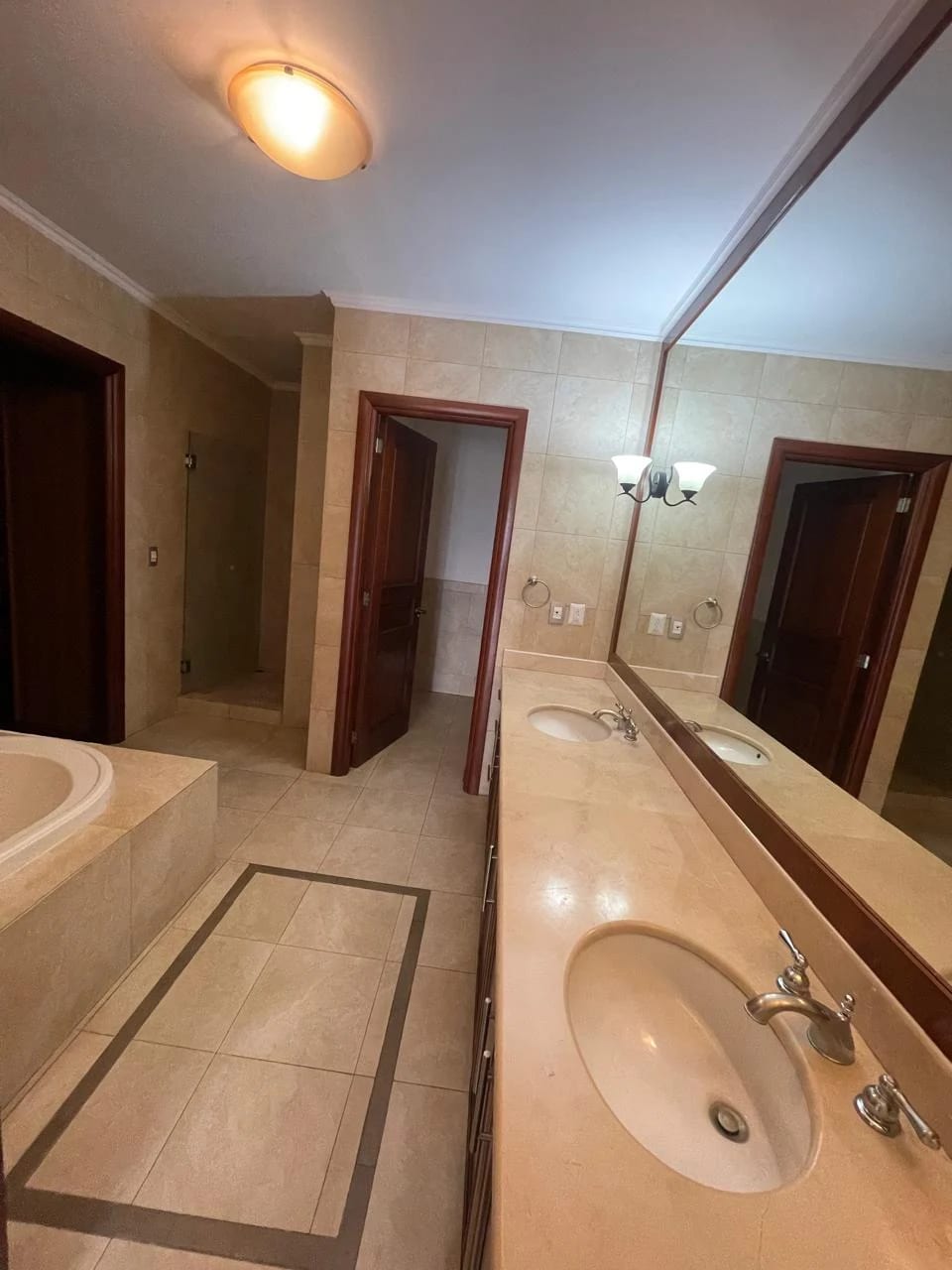 Apartamento en Renta en Tadeus, Zona 14 — Apartamento en Alquiler en Tadeus, Zona 14, Guatemala, Ciudad — foto 8 de 17