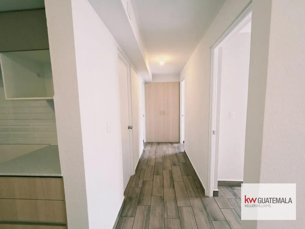 Venta de Apartamento en Lares Zona 16 — Apartamento en Venta en Zona 16, Guatemala, Ciudad — foto 7 de 13